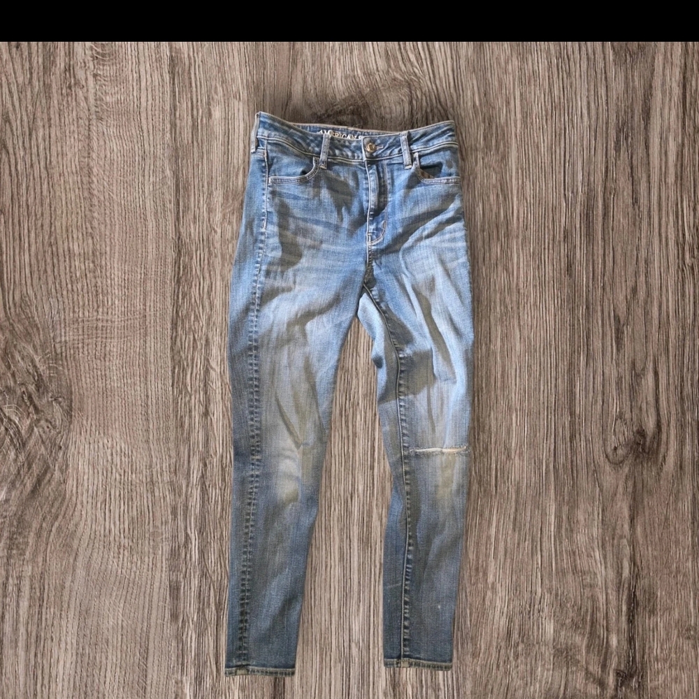 American Eagle Outfitters Light Blue Skinny Jeans